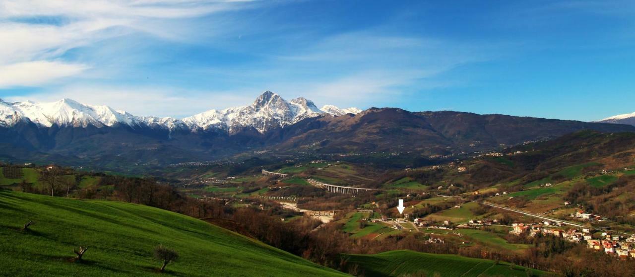Residence Stella Del Gran Sasso Colledara Eksteriør bilde